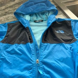 The North Face Boys Rain Jacket EUC Size L 14-16